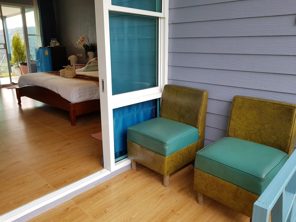 Baanmorkburi Resort