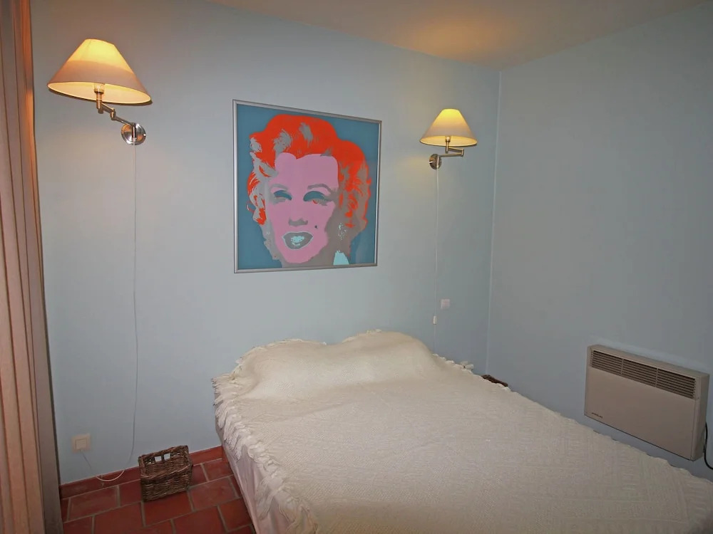 Villa in Salernes with Private Pool & Garden