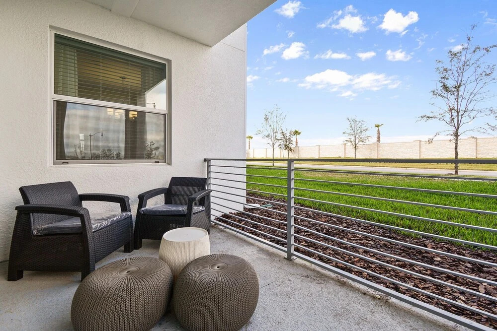 106 Apartment Storey Lake  44309 / 46929