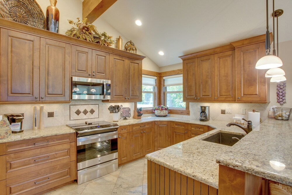 Avon Duplex Between Beaver Creek & Vail Resorts!