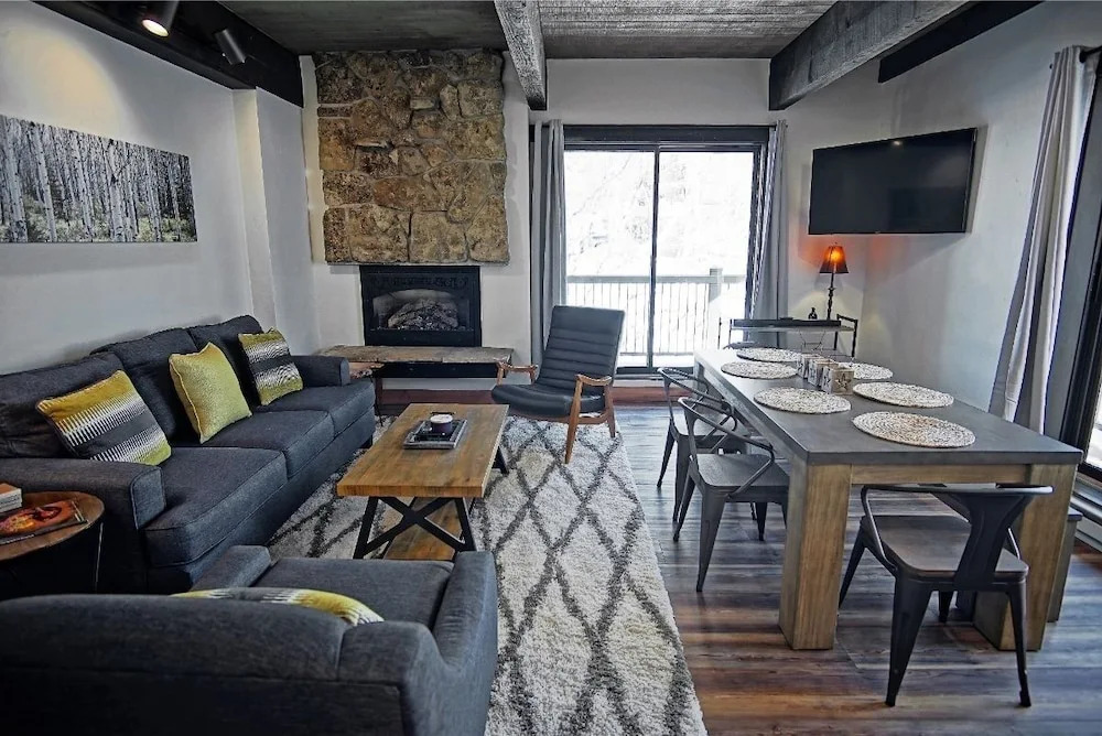 Storm Meadows Club A-320 - 2 Br Condo