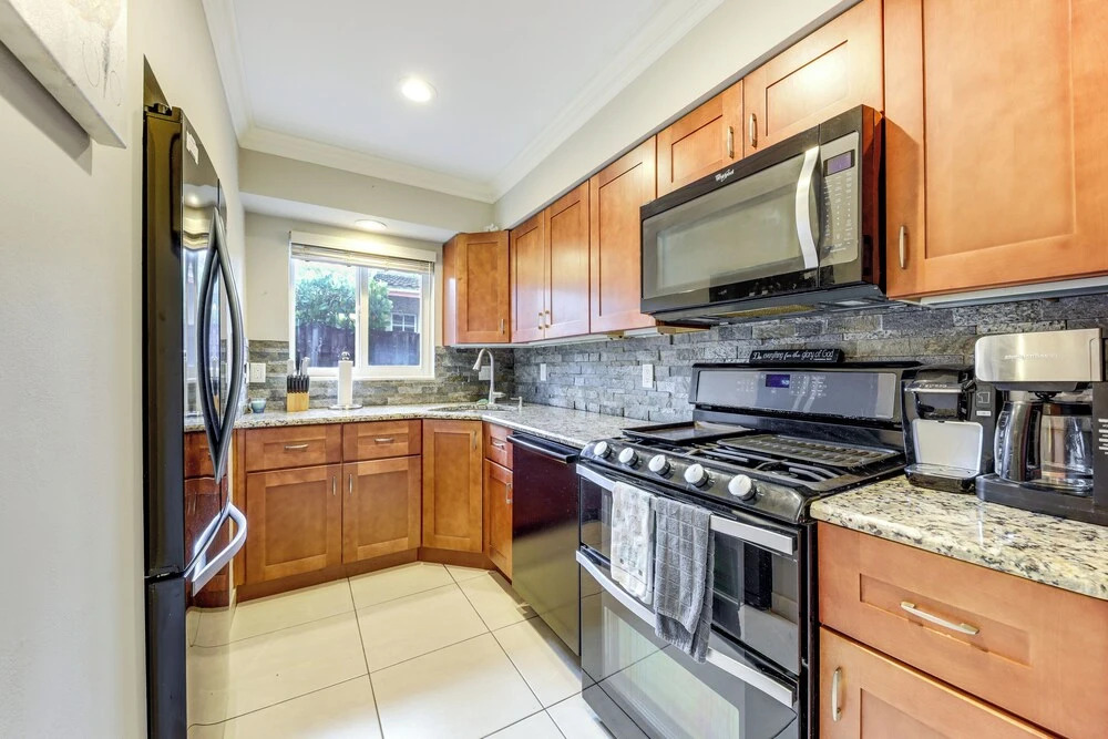 1 Block to Beach! Pompano Apt w/ Pool Access
