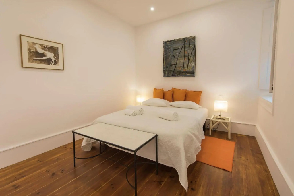 LovelyStay - Comfortable apartment with river views