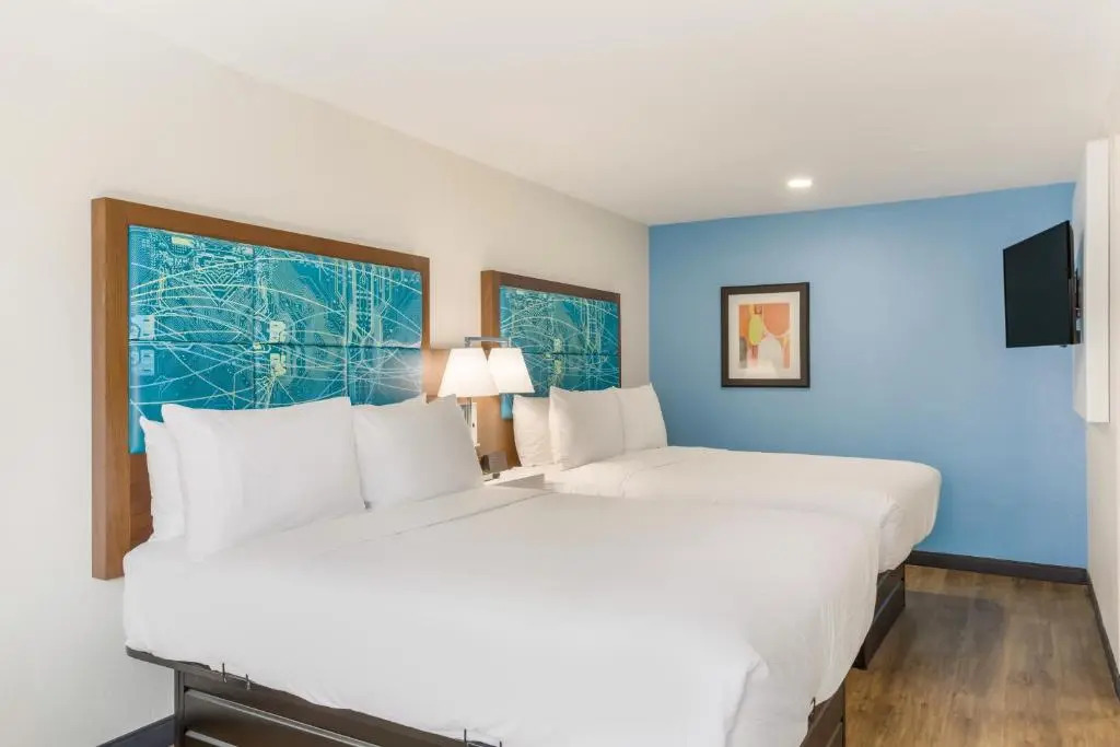 Red Lion Inn & Suites Nashville Airport