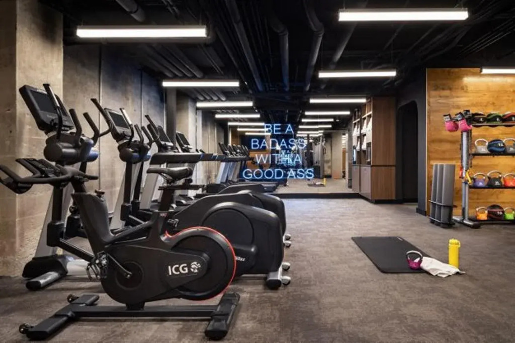 Moxy Springfield Downtown