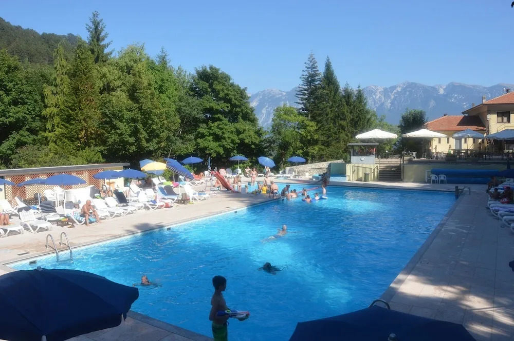 Bungalow With 2 Bedrooms in Tignale, With Wonderful Lake View, Pool Ac