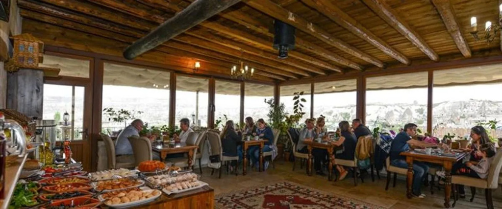 Elysee Cave House