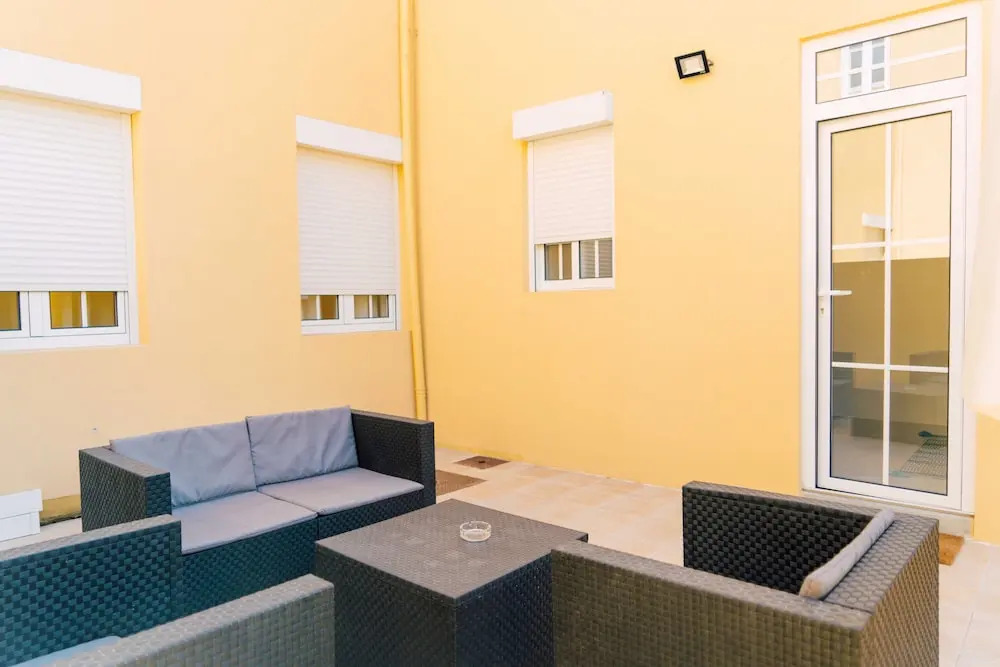 Oporto Yellow Villas