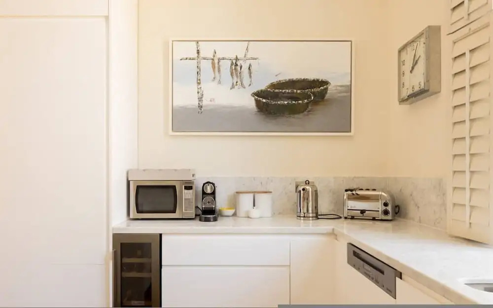 Green History 3 Bedrooms in Kensington