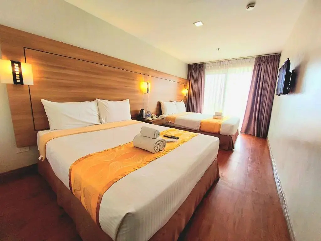 Tagaytay Hotel SixB