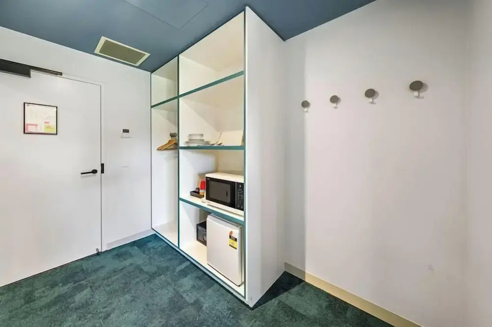 The Lodge, Blacktown - Sydney