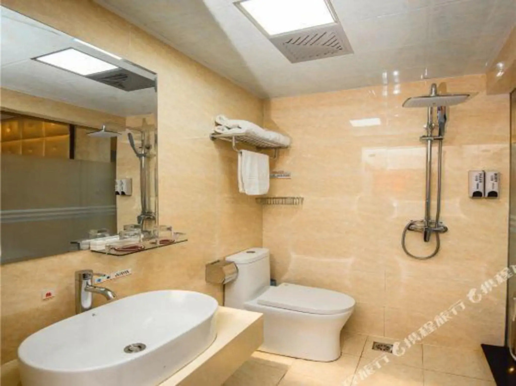 Super 8 Hotel Select (Chuzhou Dongpo West Road Langyashan Subway Station Branch)
