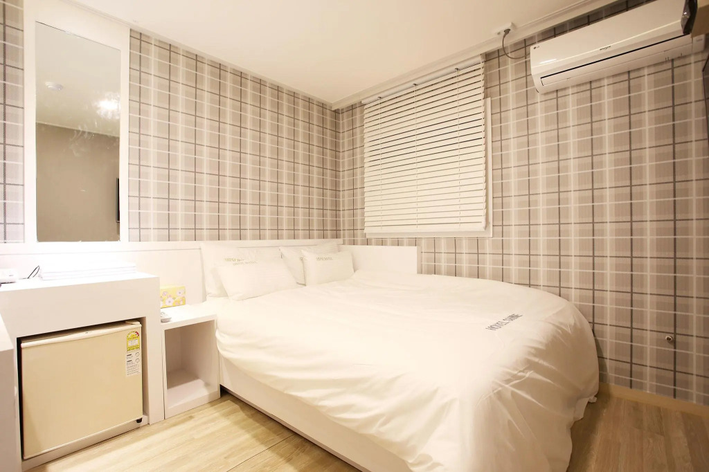 mia shine hotel