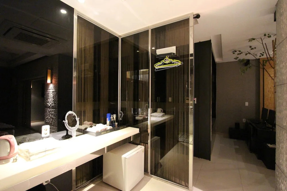 Hotel Lee