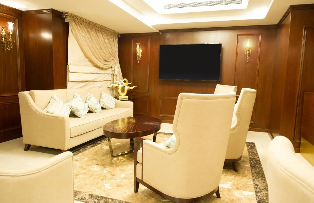 Laten Suites