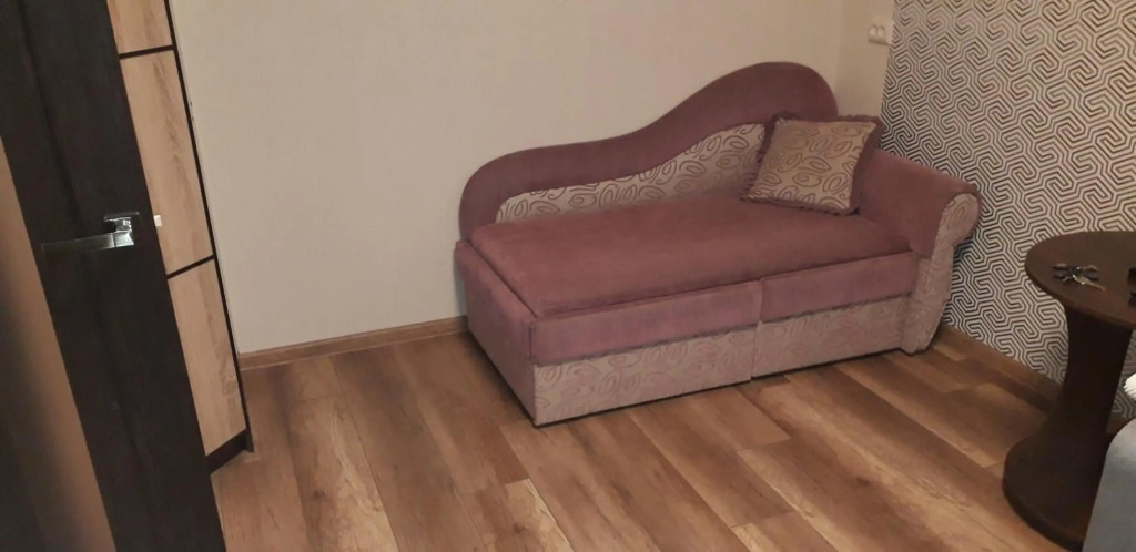 Apartment 30 m2 on Sergei Esenin 11