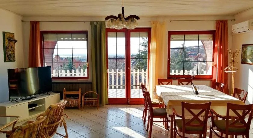 Kati Villa