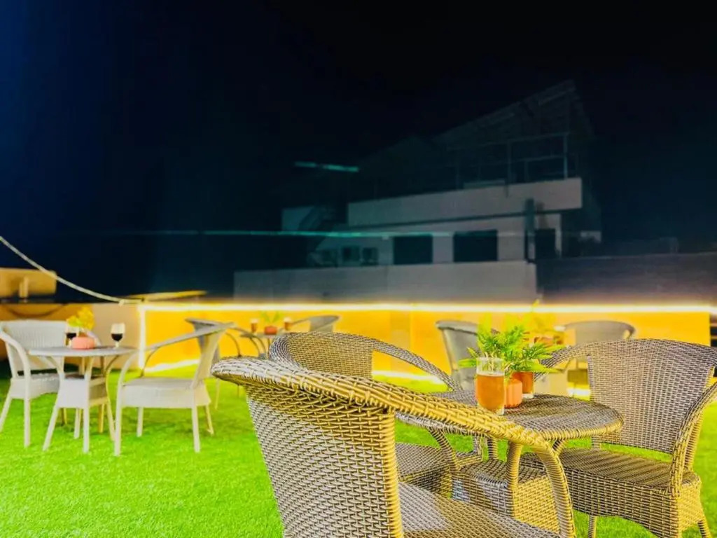 BluO 2BR Jaipur - Lift, Balcony, Parking, Terrace