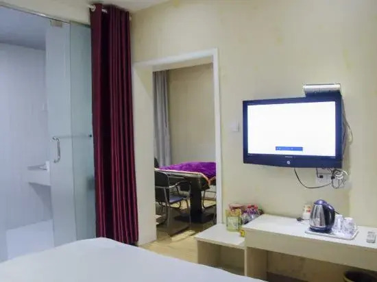 Yangxin Carnival Business Hotel