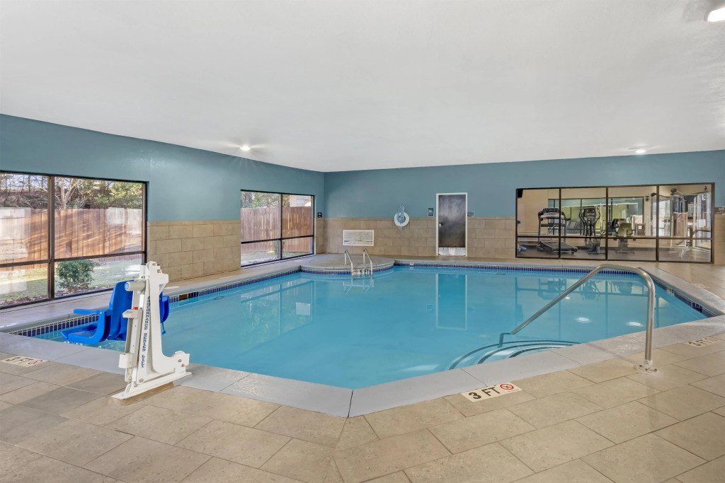Best Western Plus McDonough Inn & Suites