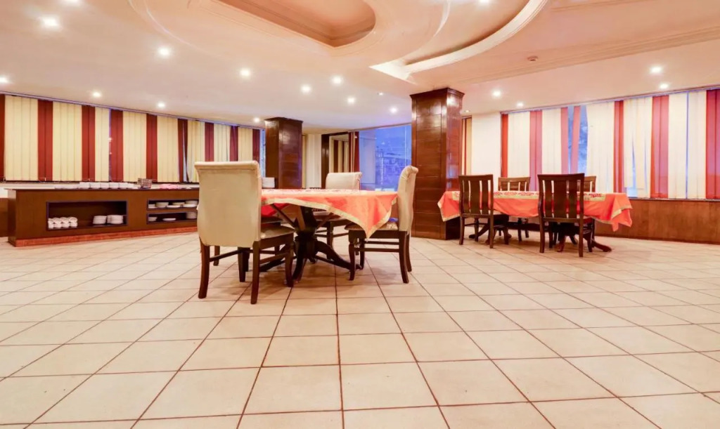 Treebo Calista, Patel Nagar