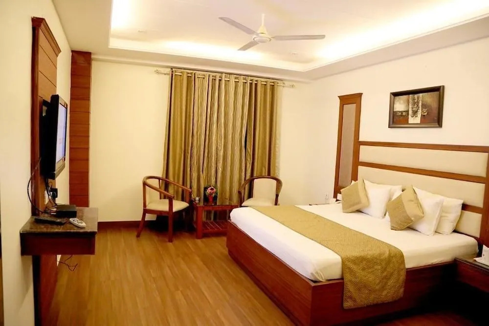 JK Rooms 130 Hotel Paras