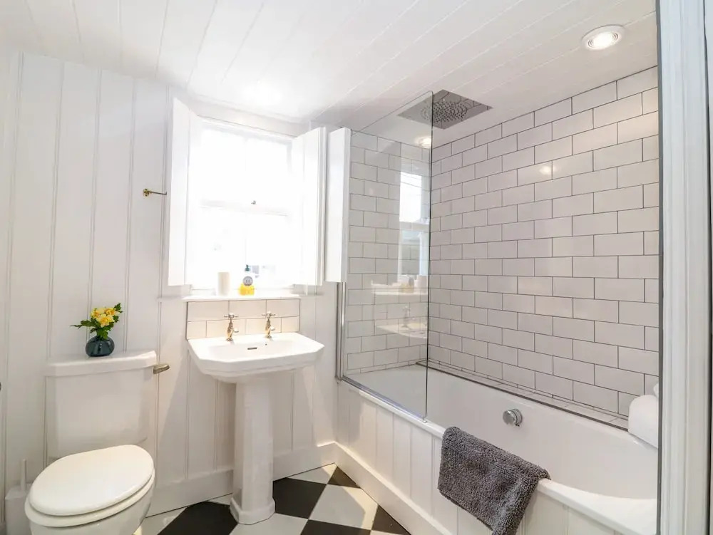 1 Jubilee Cottage