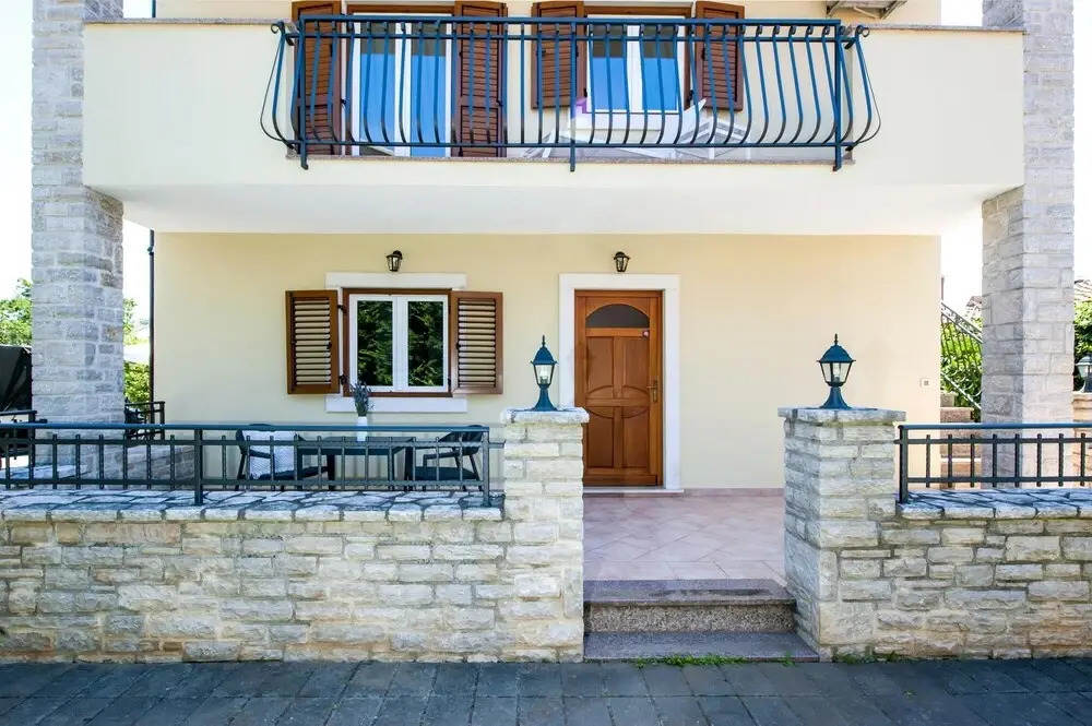 Villa Francesco - Four-bedroom Apartment