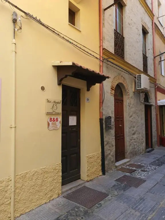 B&B 13