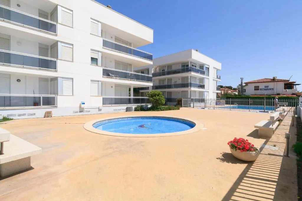 UHC Riviera Family Apartments