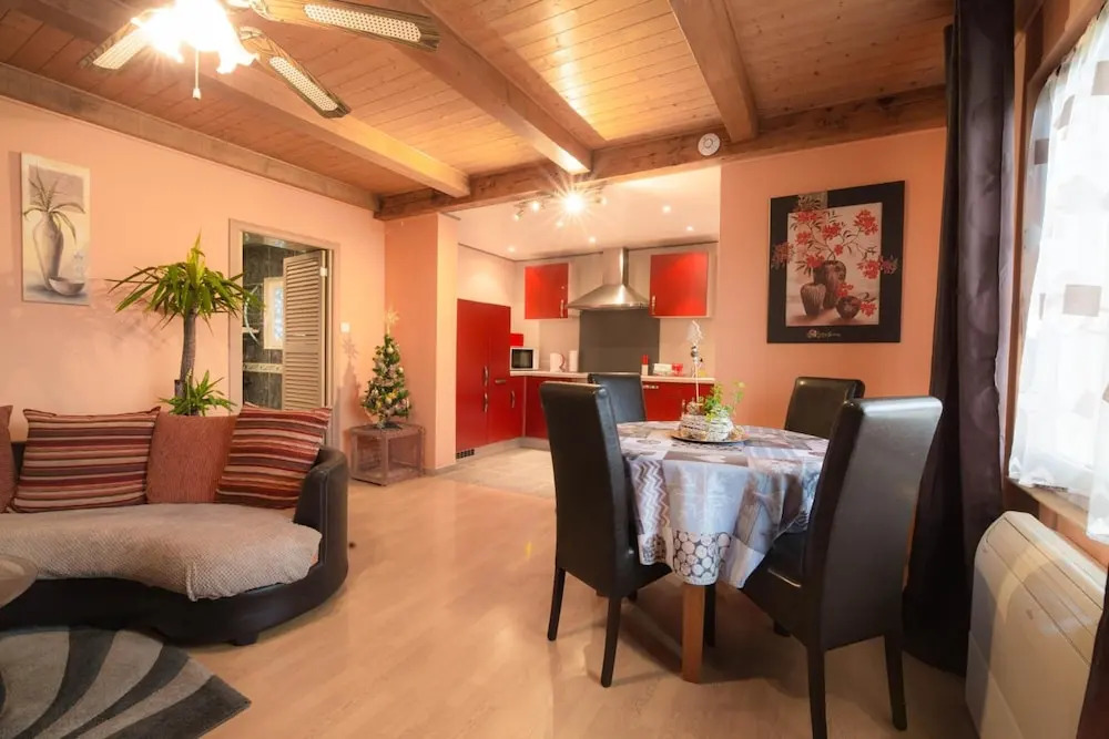 Chambres dhôtes & Gîtes La Paysanne