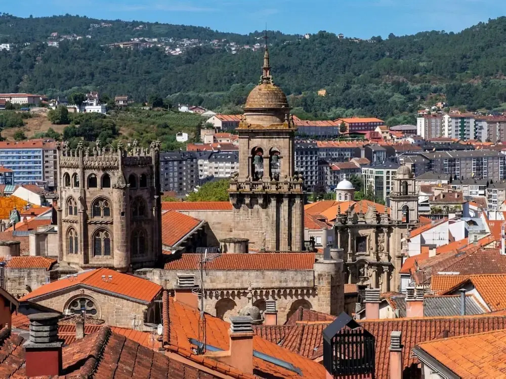 Apartment in Ourense near Hot Springs