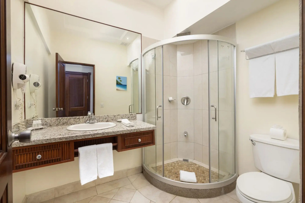 Hotel Tamarindo Diria Beach Resort