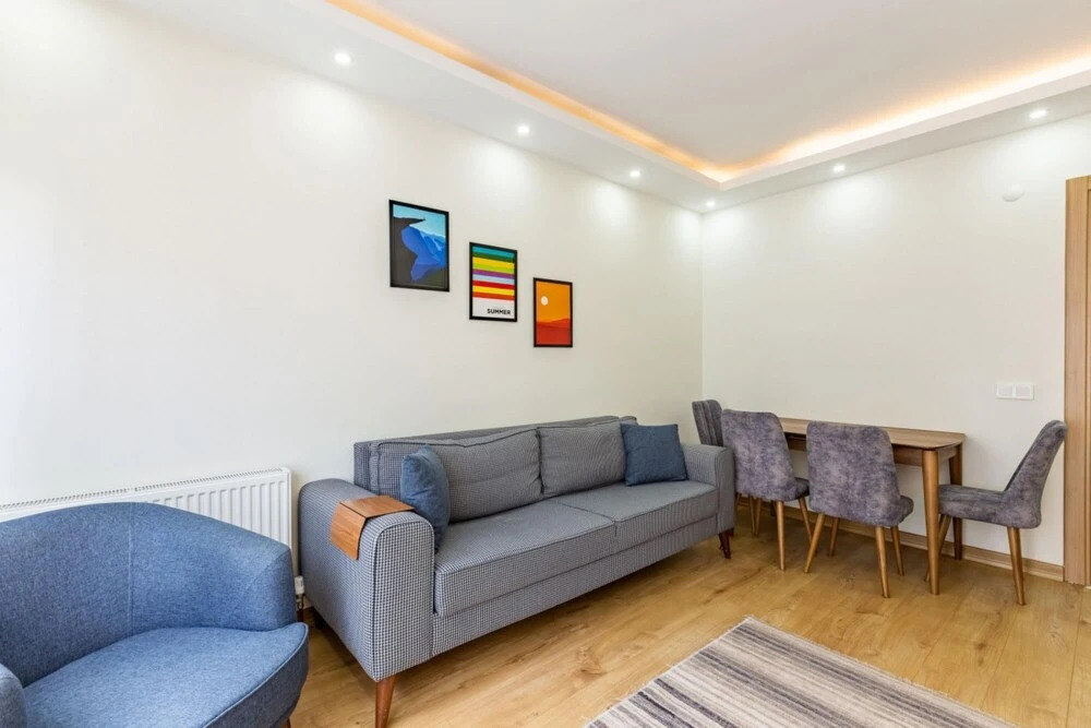 Modern Flat Near Public Transportation in Maltepe