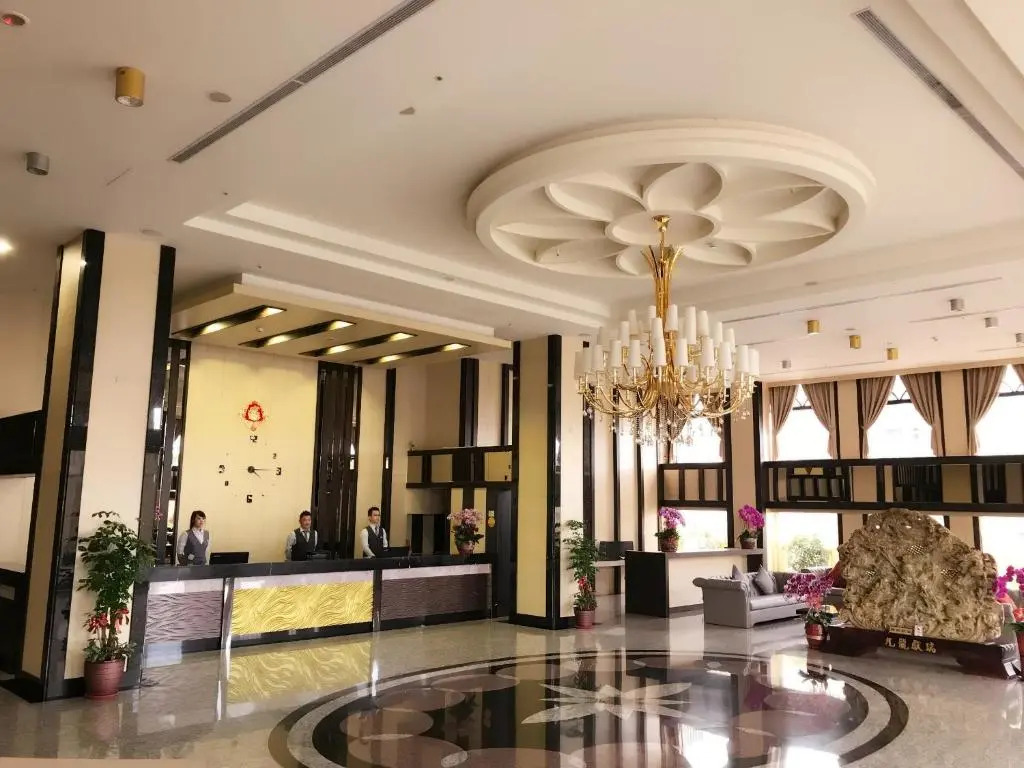 Hotel W