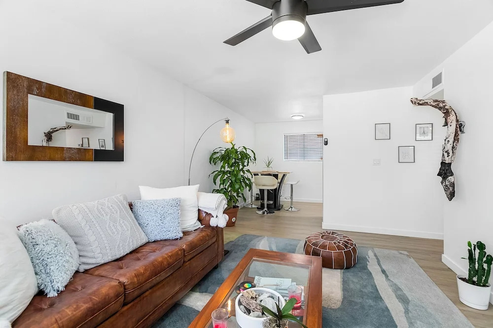 Citrus Blossom 1BR Condo with Pool