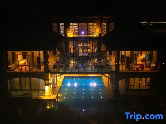Mountaintop Club Hotel