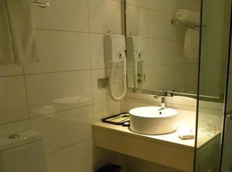 CYTS Shanshui Fashion Hotel (Chibi Xinjiekou Commercial Street)