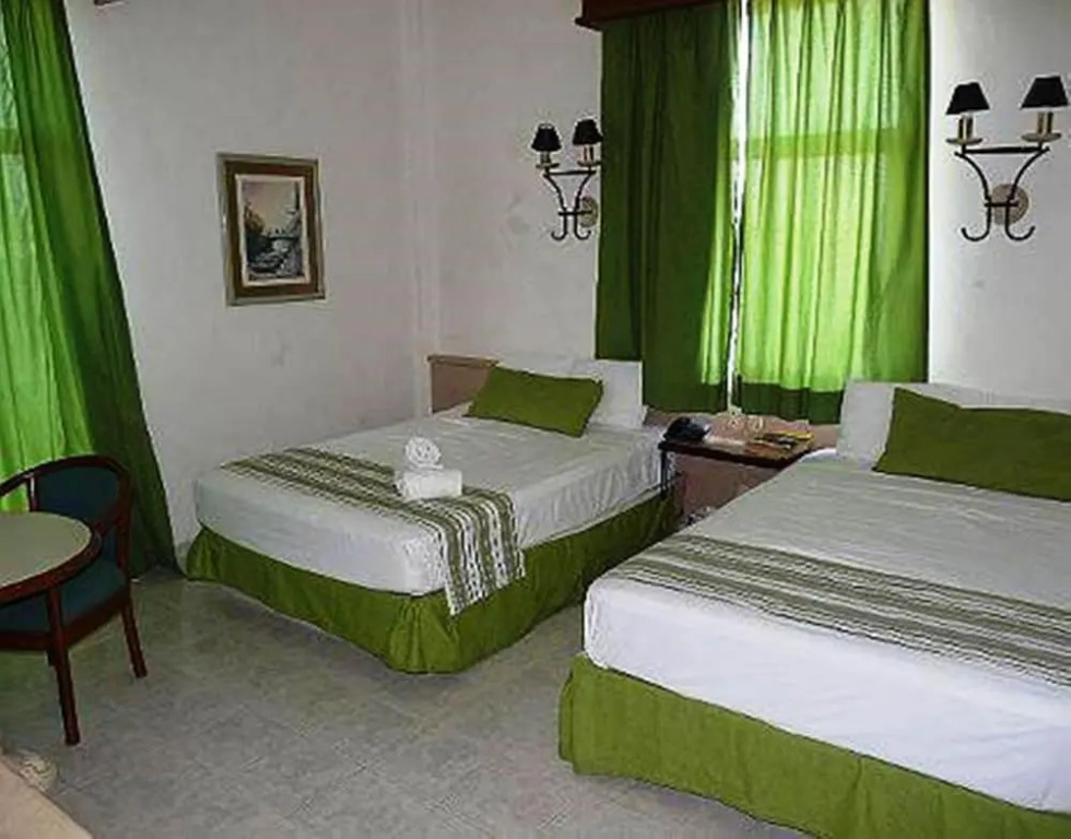 Hotel Ruiz Milán