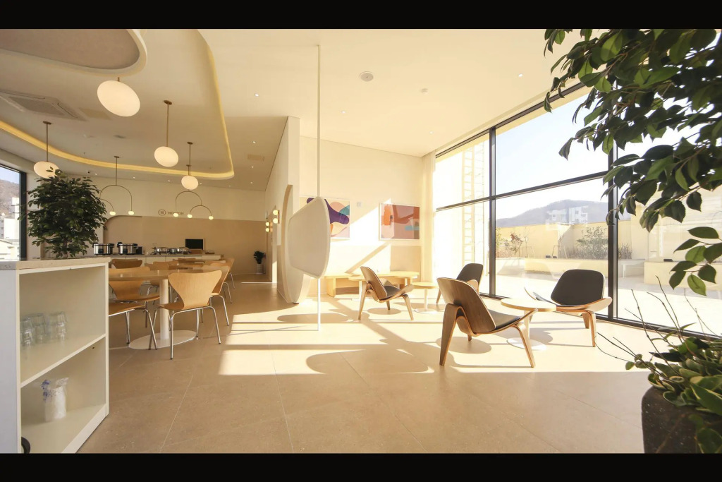 Hermon Hotel Gangseo