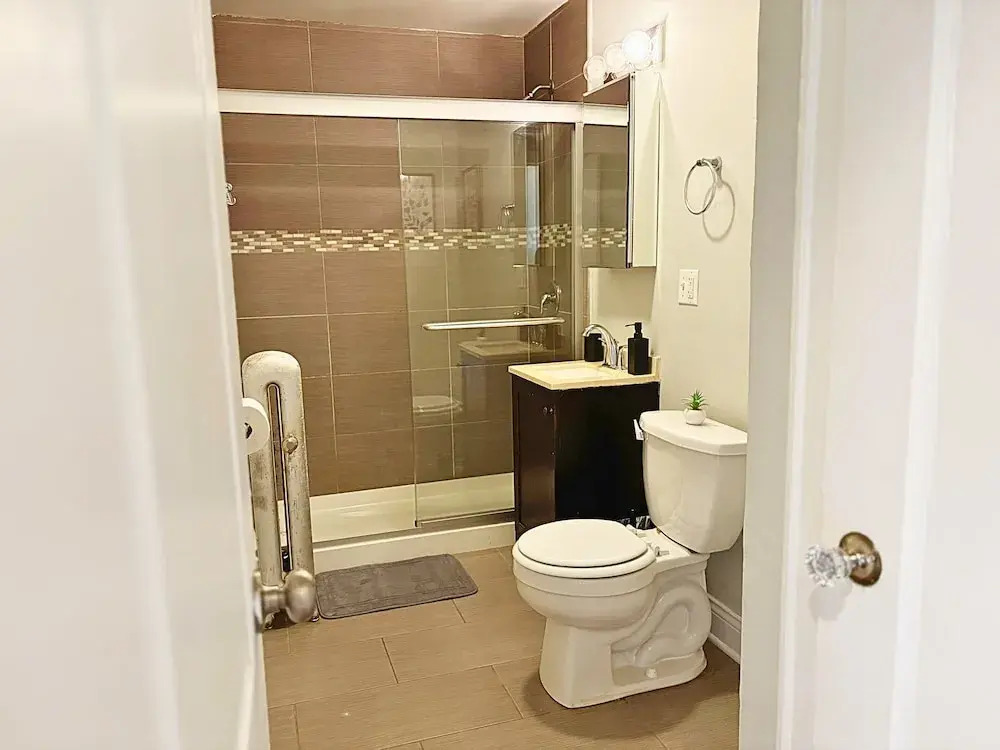 Furnished 1BR - Woodlawn 2W
