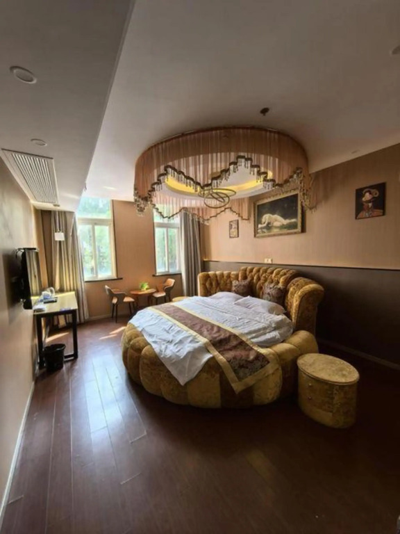 Shanghai Yuanxiang Lake Business Hotel