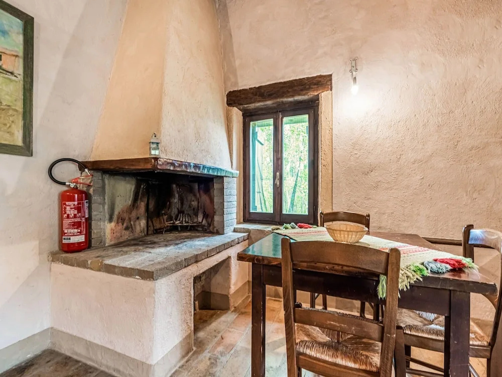 Captivating Apartment in Assisi With Swimming Pool