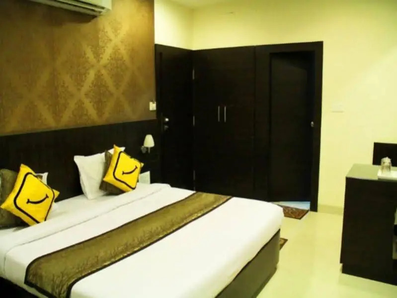 Vista Rooms At Station Road-Bhopal