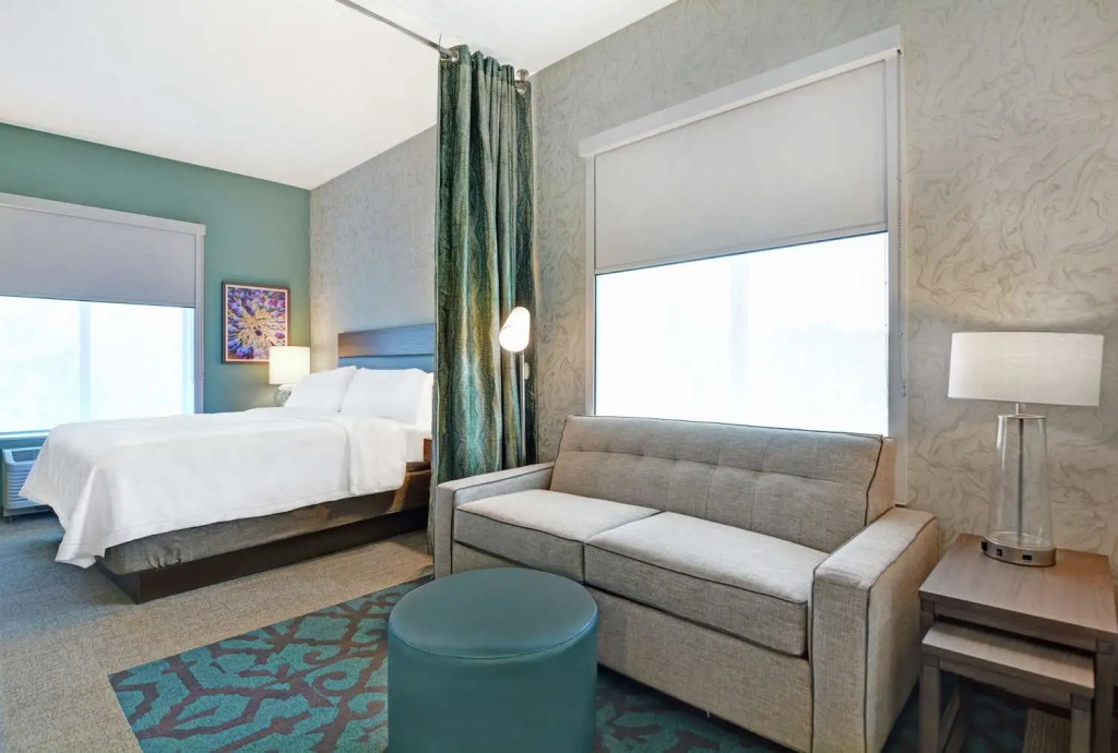 Home2 Suites By Hilton Charleston Daniel Island, Sc