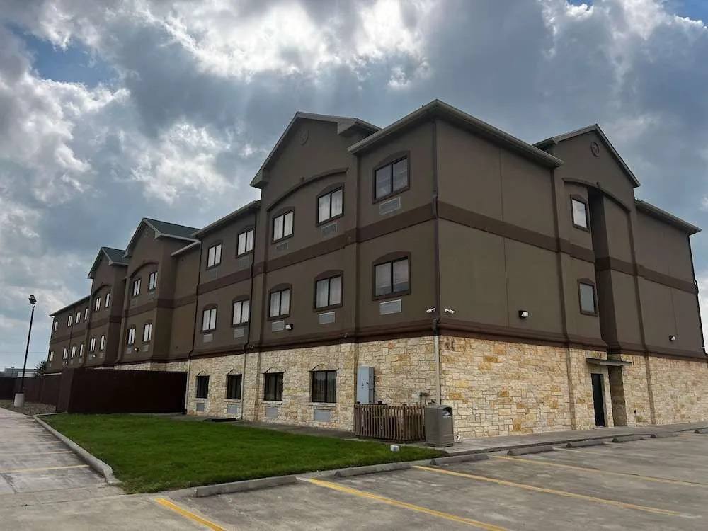 Best Western Park Heights Inn & Suites