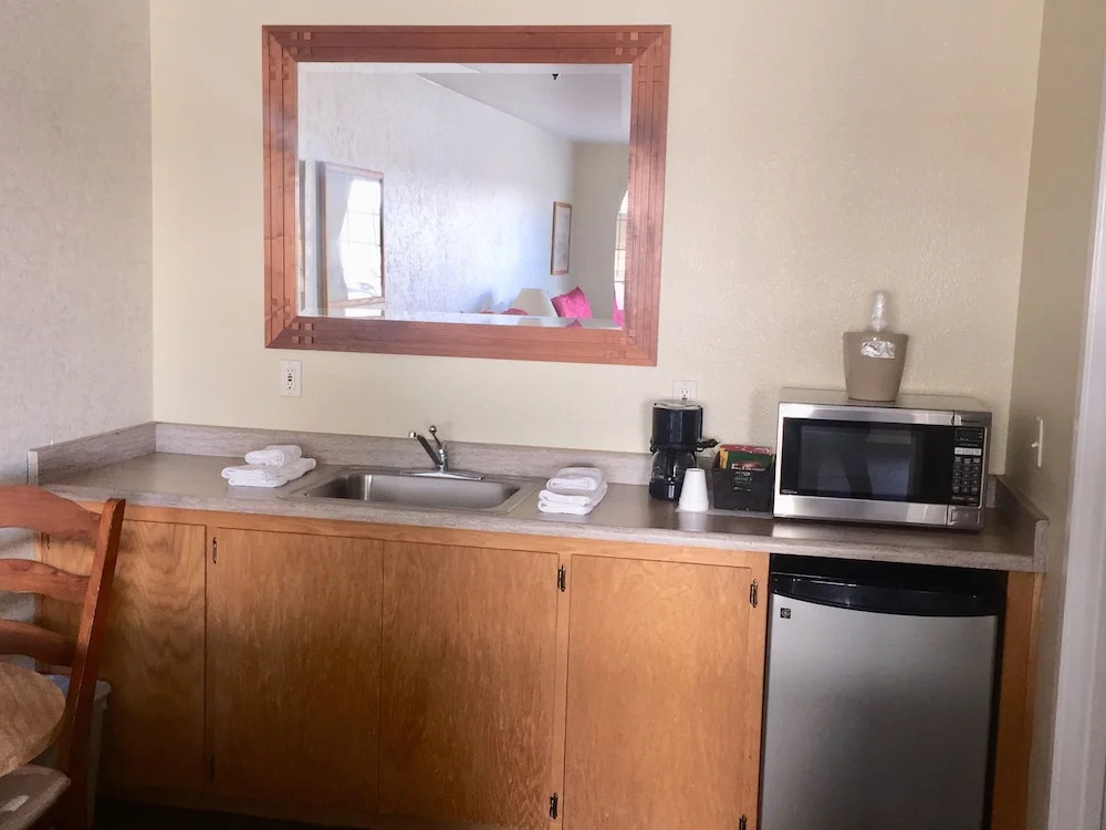 Gridley Inn & RV Park