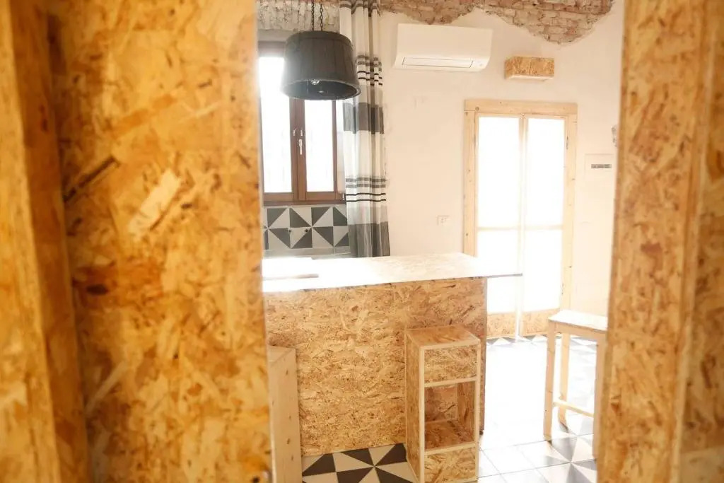 Tiny Apartment Next to Rho Fair Milan with Parking