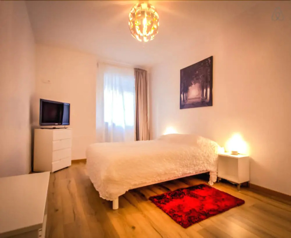 Nice 2 Rooms in European District