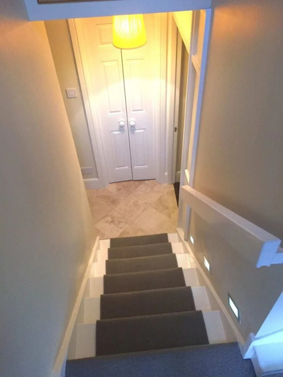2 Bedroom Apartment off Portobello Road